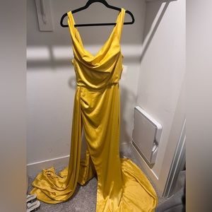 yellow moda glam gown
